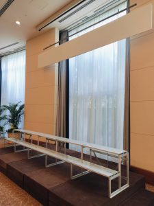 集合写真ひな壇レンタル | 株式会社ビデオハウス